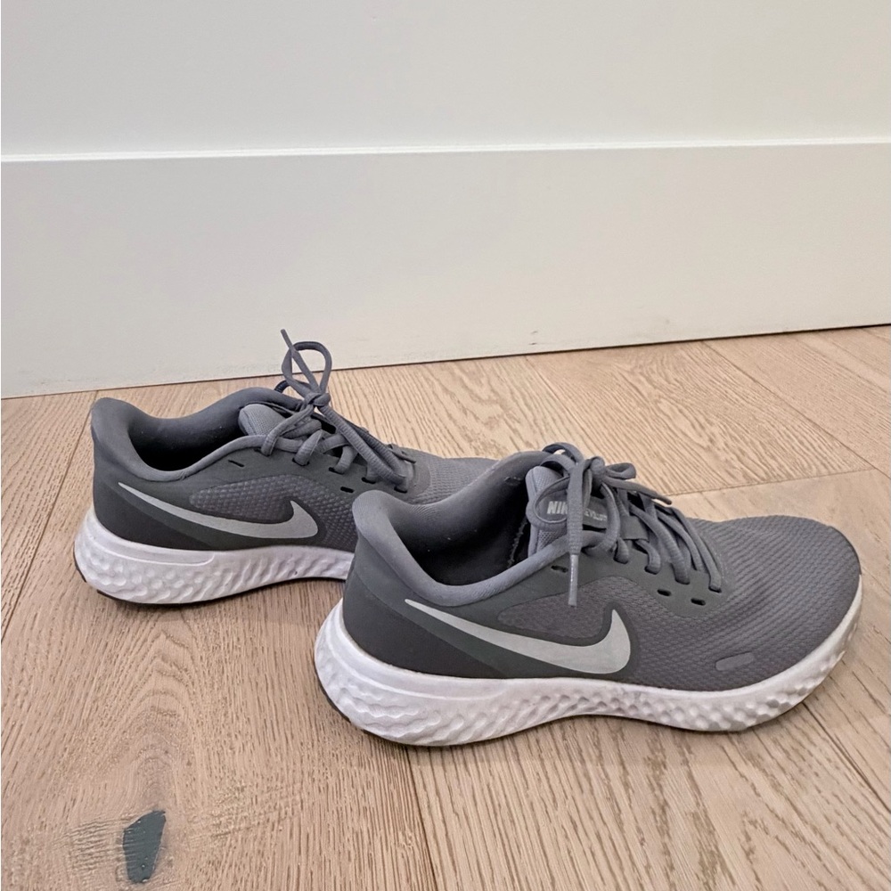 Nike Revolution Shoe